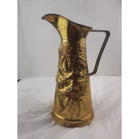 Peerage Brass Embossed Pitcher Made in England Pub Scene 10.5" Vintage - Picture 7 of 7